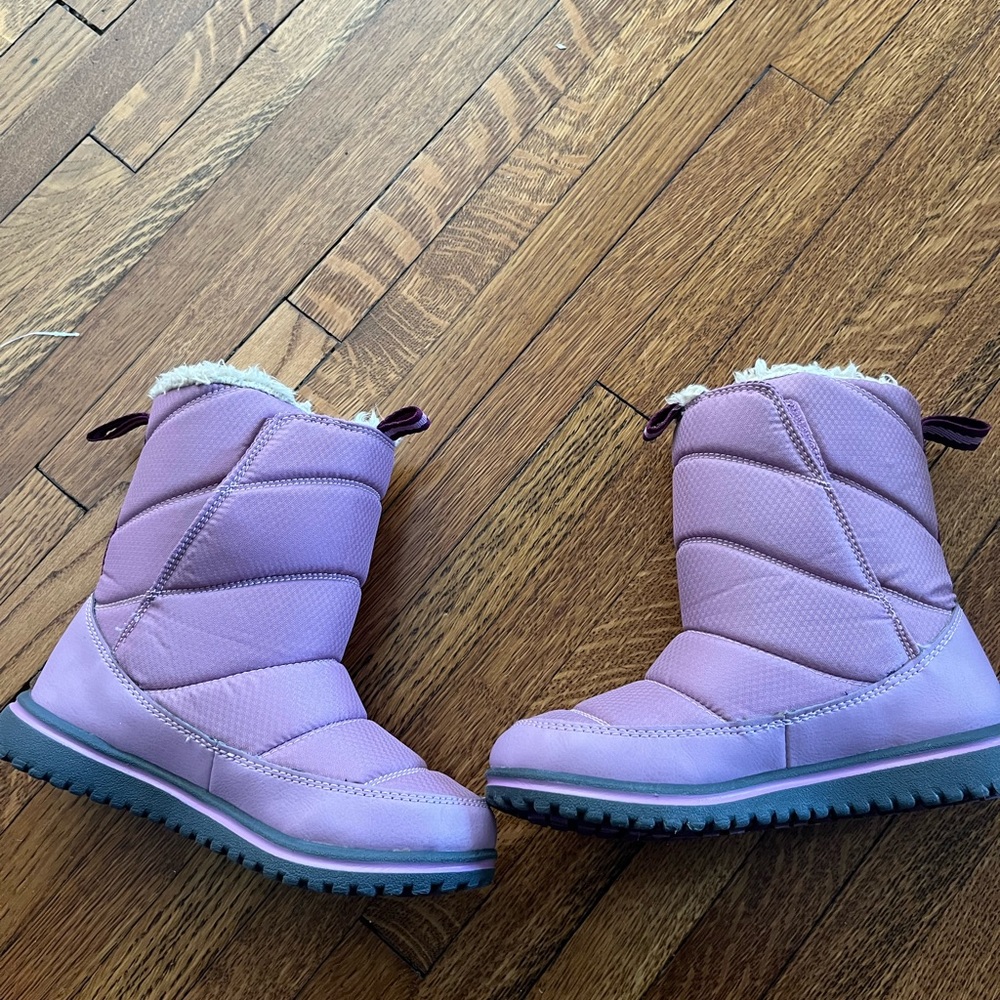 LL Bean Girls Pink Ultralight Winter Snow Boots size 13